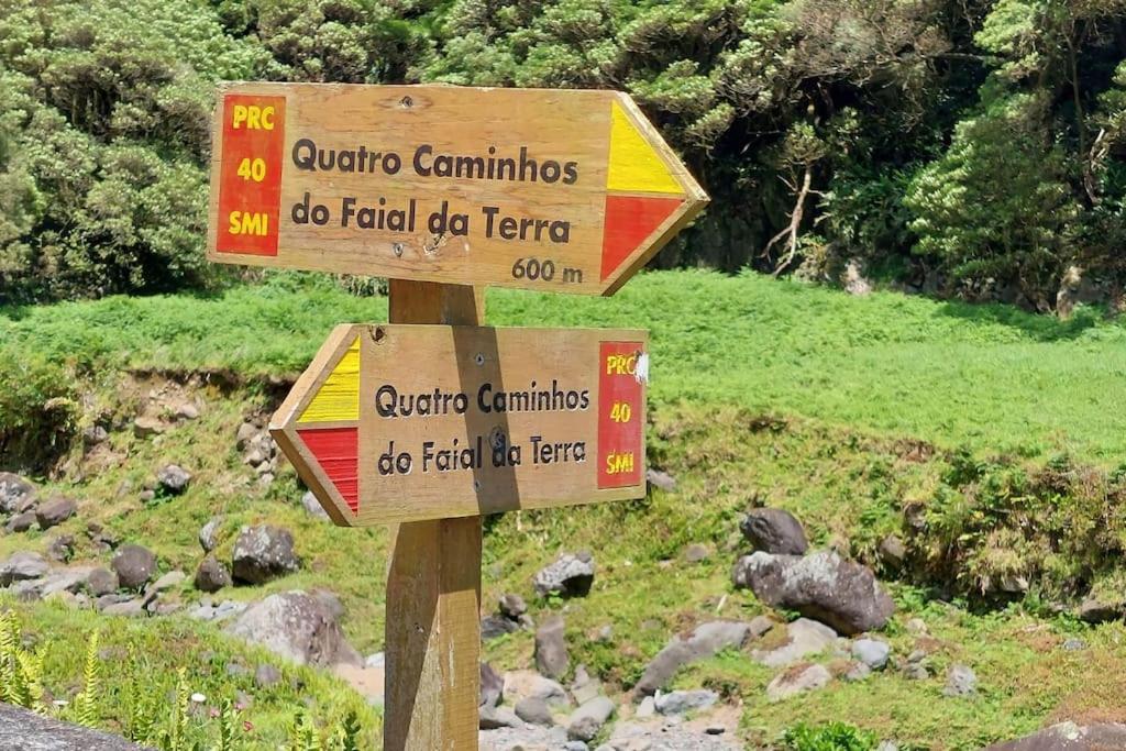فيلا Casa Do Sanguinho Faial da Terra المظهر الخارجي الصورة