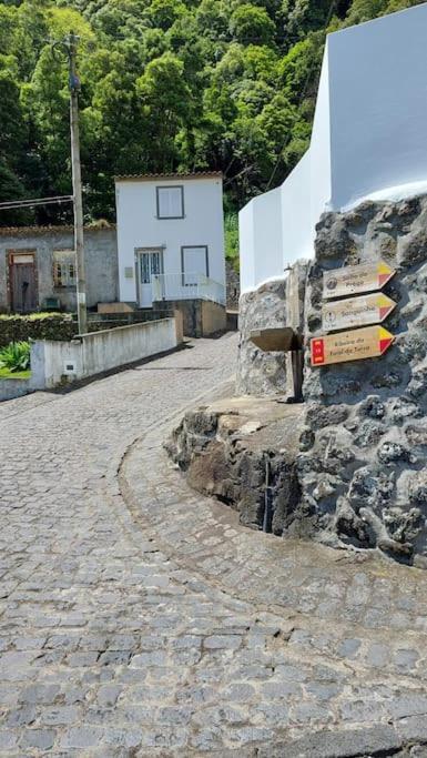 فيلا Casa Do Sanguinho Faial da Terra المظهر الخارجي الصورة