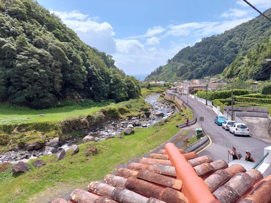 فيلا Casa Do Sanguinho Faial da Terra المظهر الخارجي الصورة